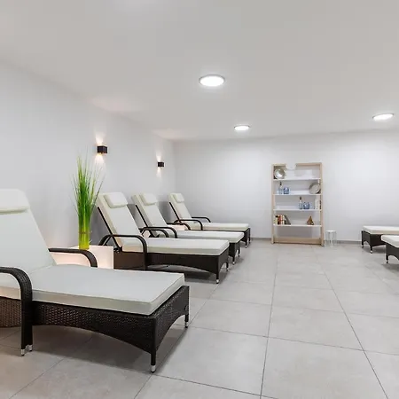 Ostseeallee Ostseeallee 4-36 Apartmán 4*